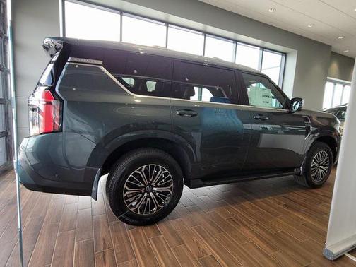 2025 Nissan Armada SL 4WD