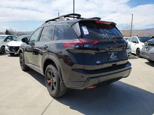2025 Nissan Rogue Rock Creek