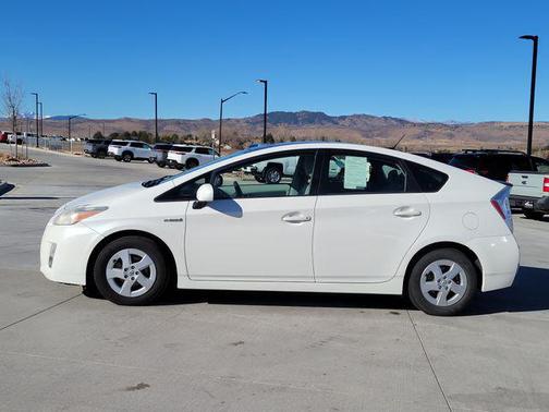2010 Toyota Prius III