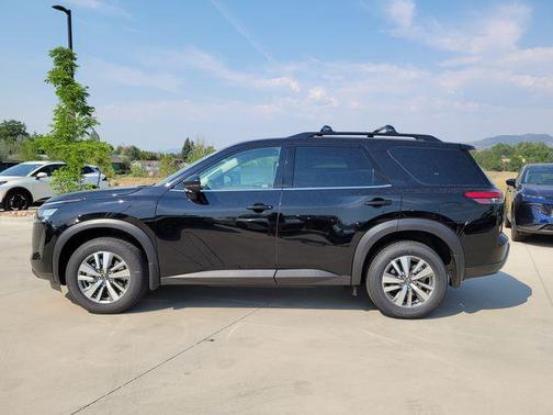 Super Black 2026 Nissan Pathfinder SL