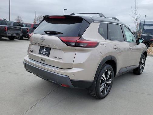 2025 Nissan Rogue SL