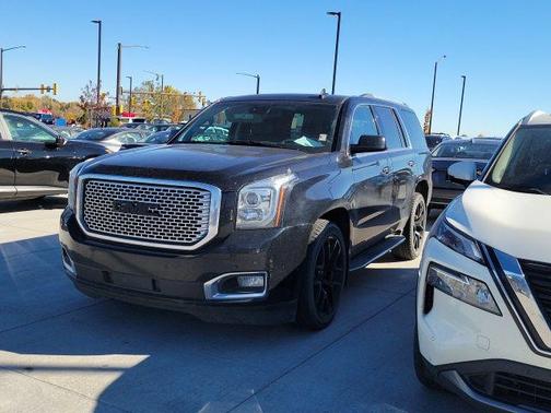 Onyx Black 2017 GMC Yukon Denali