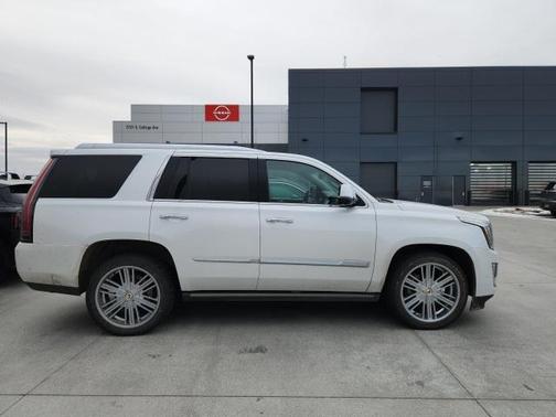 2017 Cadillac Escalade Premium Luxury