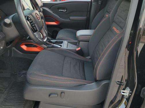 Super Black 2023 Nissan Frontier PRO-4X