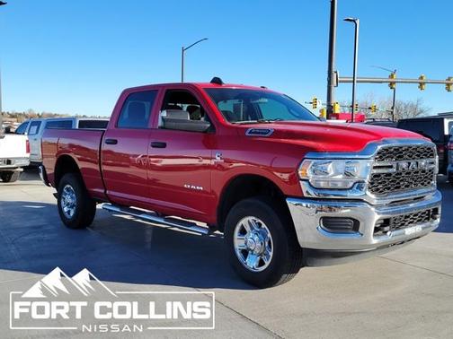 2022 RAM 2500 Tradesman Crew Cab 4x4 6'4' Box