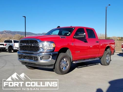 2022 RAM 2500 Tradesman Crew Cab 4x4 6'4' Box