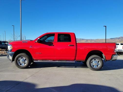 2022 RAM 2500 Tradesman Crew Cab 4x4 6'4' Box