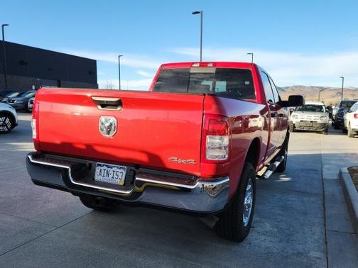 2022 RAM 2500 Tradesman Crew Cab 4x4 6'4' Box