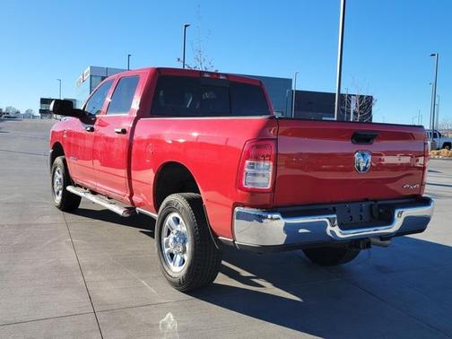 2022 RAM 2500 Tradesman Crew Cab 4x4 6'4' Box