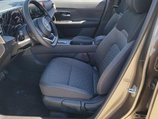 Canyon Bronze Metallic 2026 Nissan Kicks SV