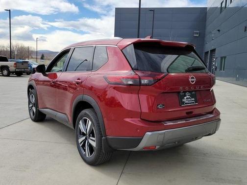 2025 Nissan Rogue SL