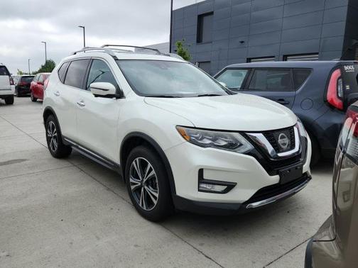 2017 Nissan Rogue SL