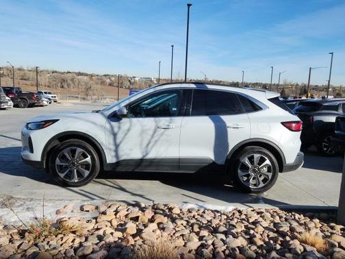 2025 Ford Escape Platinum