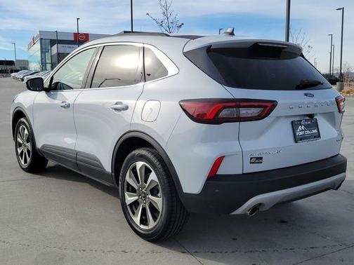 2025 Ford Escape Platinum