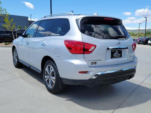 2020 Nissan Pathfinder S 4WD