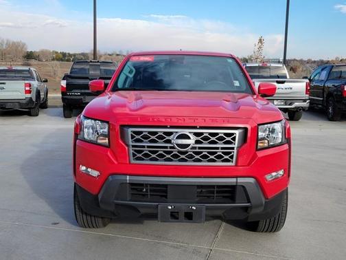 2024 Nissan Frontier SV