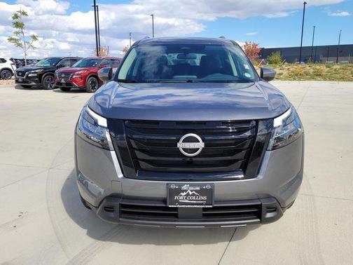 2025 Nissan Pathfinder SV 4WD