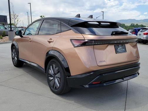 2025 Nissan ARIYA PLATINUM+