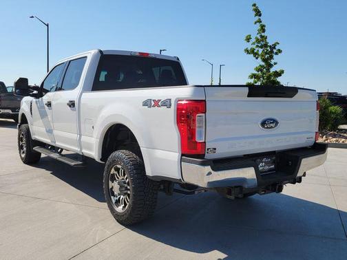 OXFORD WHITE 2019 Ford F-250 XLT