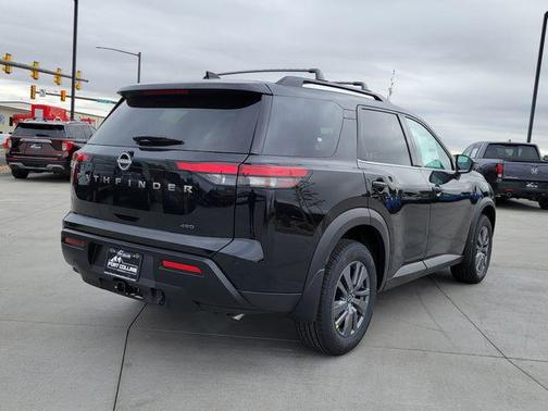 Super Black 2026 Nissan Pathfinder SV