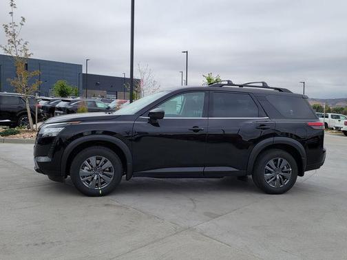 Super Black 2026 Nissan Pathfinder SV