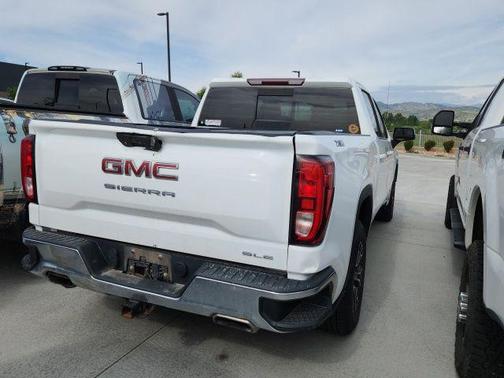 Summit White 2019 GMC Sierra 1500 SLE