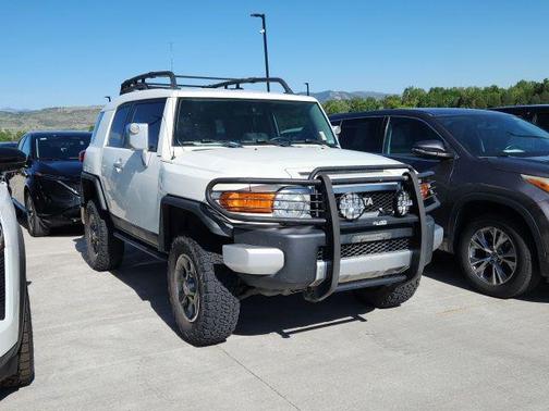 Iceberg White 2013 Toyota FJ Cruiser Base