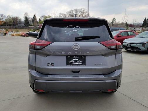 2025 Nissan Rogue SL