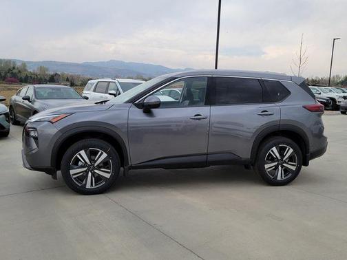 2025 Nissan Rogue SL