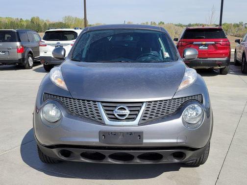 Gun Metallic 2013 Nissan Juke SV