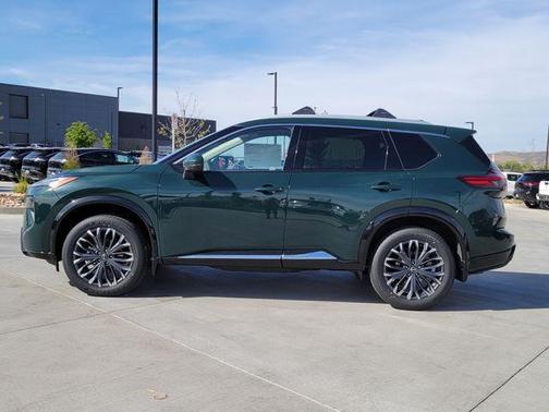 Obsidian Green 2026 Nissan Rogue Platinum