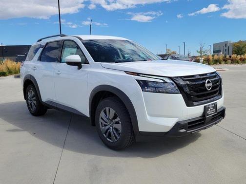 2025 Nissan Pathfinder SV 4WD