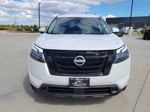 2025 Nissan Pathfinder SV 4WD