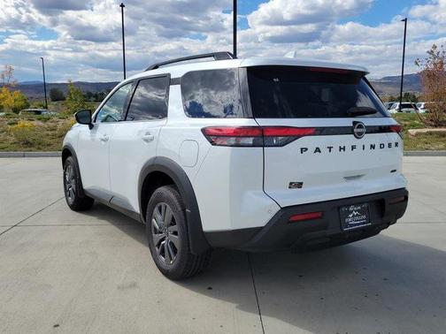 2025 Nissan Pathfinder SV 4WD