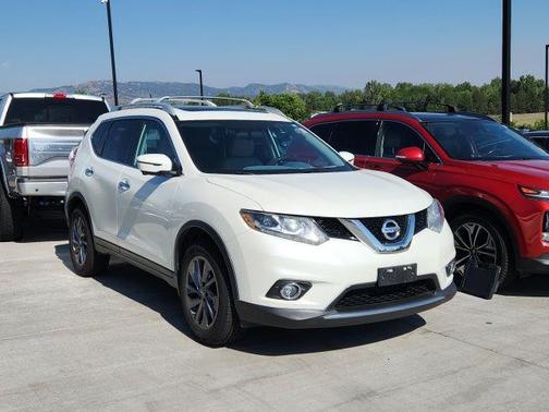 Pearl White 2016 Nissan Rogue SL