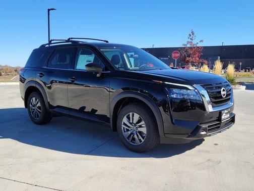 2025 Nissan Pathfinder SV 4WD