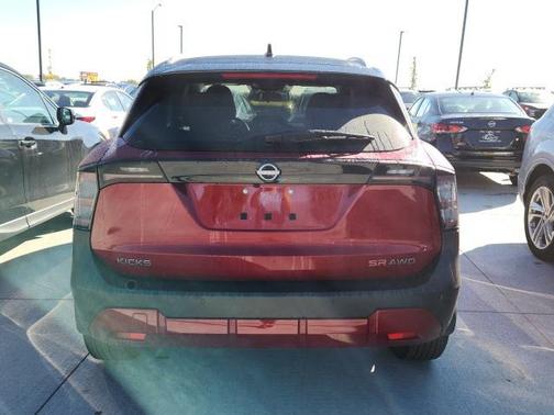 2025 Nissan Kicks SR