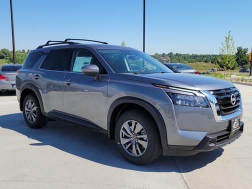 2025 Nissan Pathfinder SV 4WD