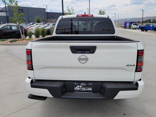 2025 Nissan Frontier SV