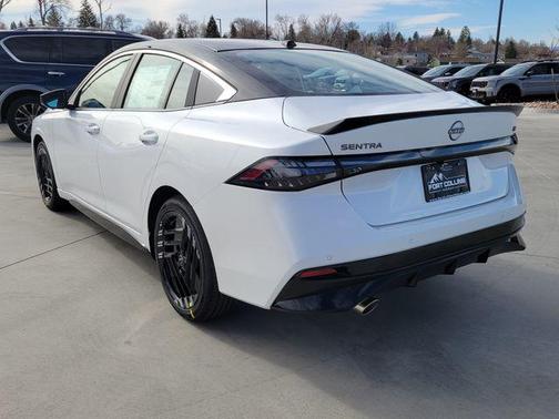 Aspen White Tricoat/Super Black 2026 Nissan Sentra SR