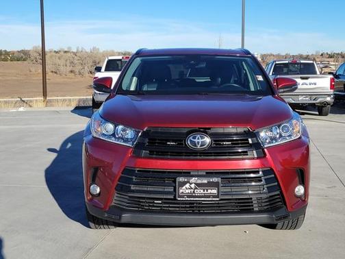 2017 Toyota Highlander SE