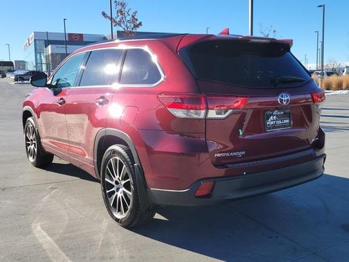 2017 Toyota Highlander SE