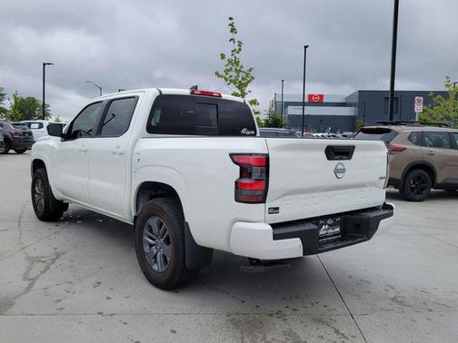 Glacier White 2025 Nissan Frontier SV