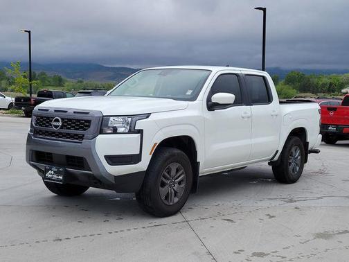 Glacier White 2025 Nissan Frontier SV