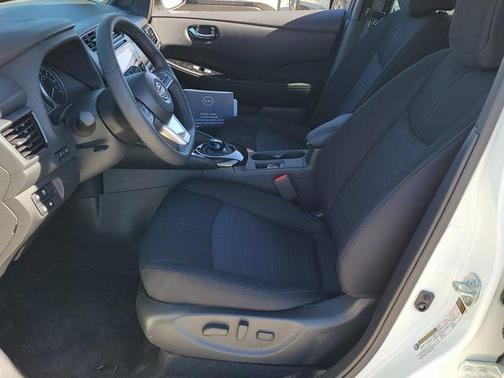 2025 Nissan Leaf SV PLUS