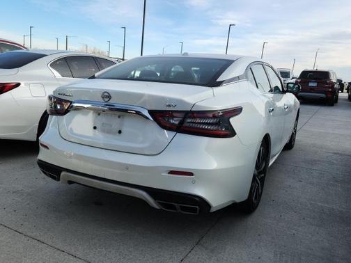 2023 Nissan Maxima SV