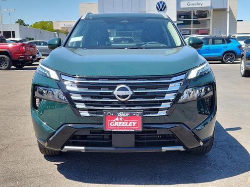 Obsidian Green 2026 Nissan Rogue Platinum