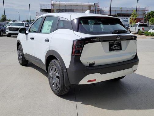 2025 Nissan Kicks S