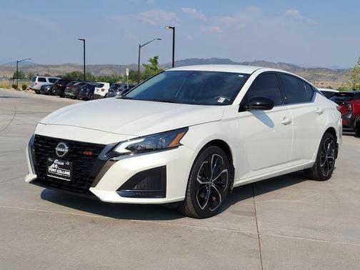 Pearl White Tricoat 2024 Nissan Altima SR Intelligent AWD