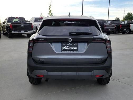 Gun Metallic 2025 Nissan Kicks SV